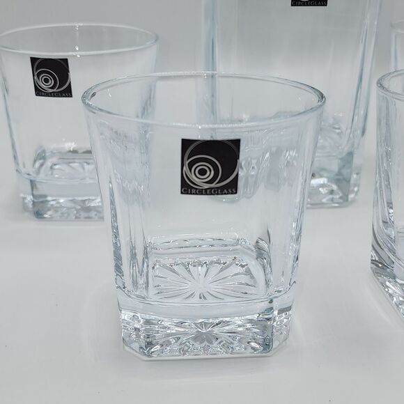 Circleware Royal Whiskey Decanter Set of 5pc 26oz - Picture 3 of 10